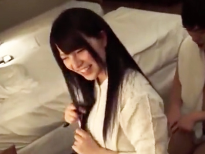 「くすぐったいよーｗ」めちゃカワ美少女・上原亜衣ちゃんが大好きな彼氏とイチャラブSEX