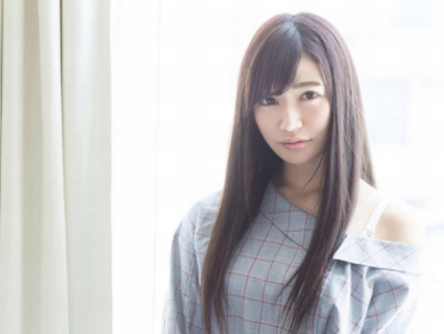 「ぁあ～スゴ…ぃ♡♥♡♥」小動物のように喘ぐ黒髪ロングな清純系美少女に顔射ぶっかけ