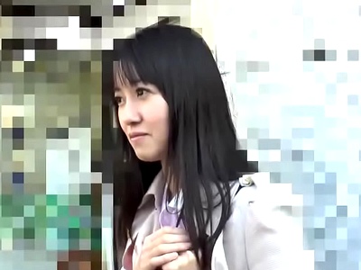まるで少女のようなルックスの人妻ナンパ→潮吹き止まらなく敏感体質マンコに大量種付けｗｗｗｗｗ
