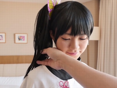 鬼滅〇刃・栗〇落カナヲコスした黒髪美少女が泣いてるような表情でアヘっちゃうイチャラブオフハメ