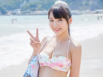 ビーチでもひときわ目立っていた水着美少女！！！MM号の中で真正中出しｗ