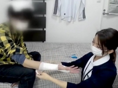 リアルな看護師学ナマがエロ配信しているナンパ師に捕まって…